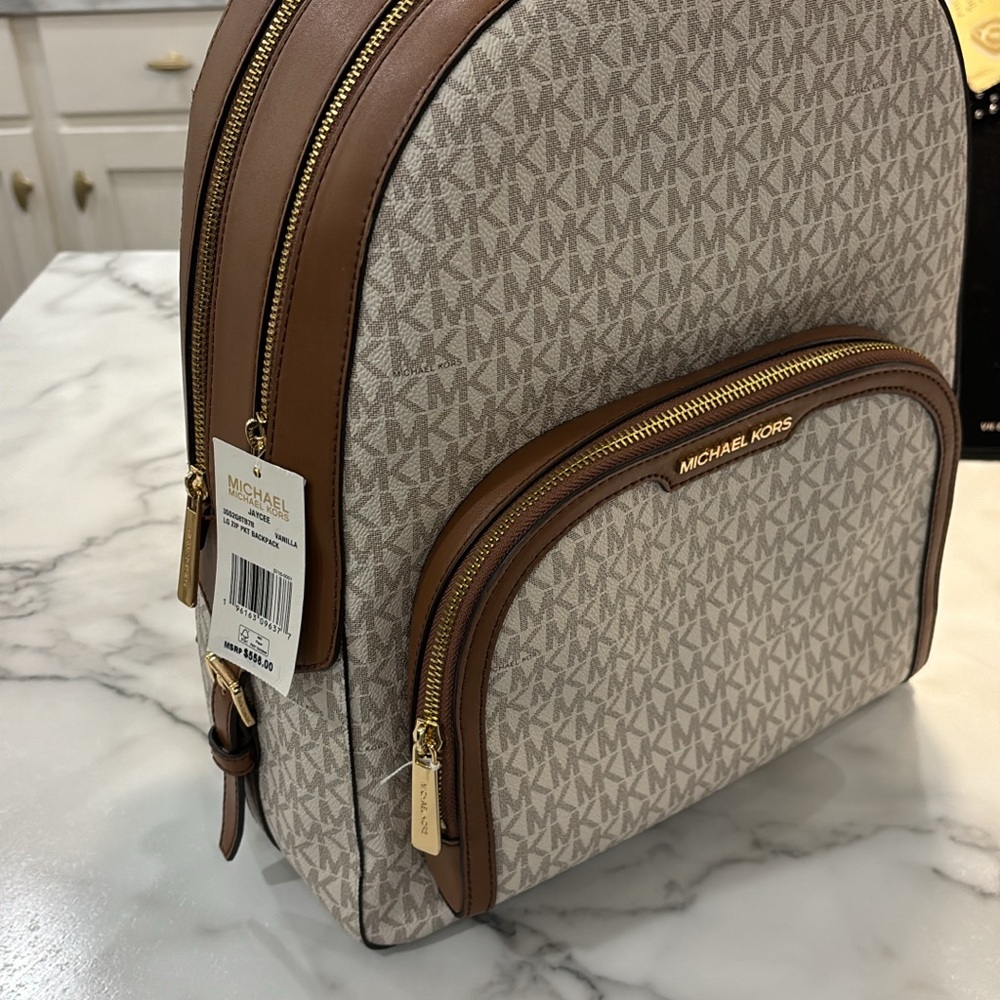 Michael kors back pack